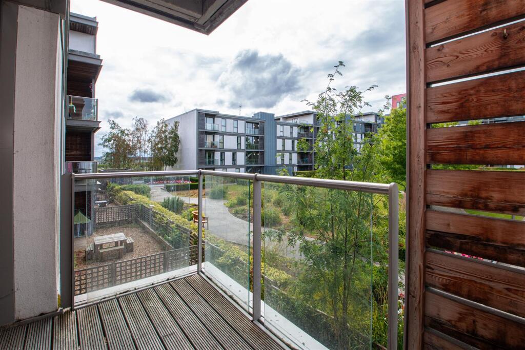 Apartment in Milton Keynes - View 4