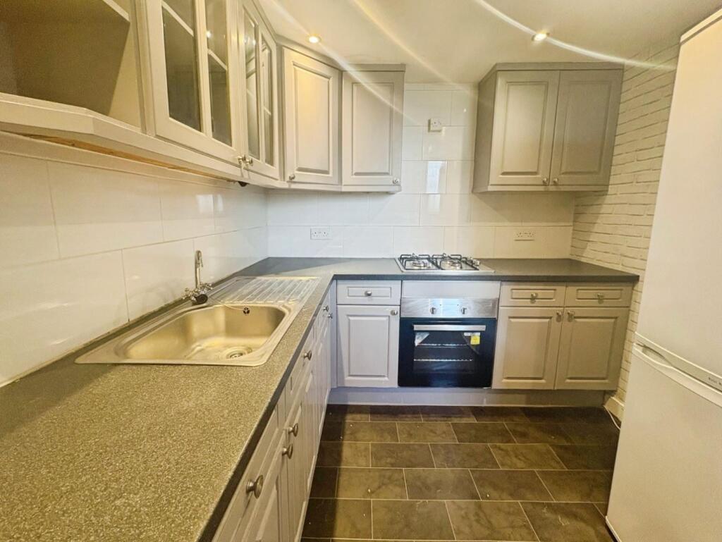 Apartment in Huddersfield - View 2