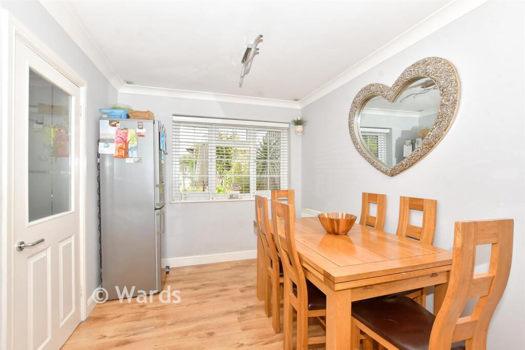 House in Tonbridge - View 4