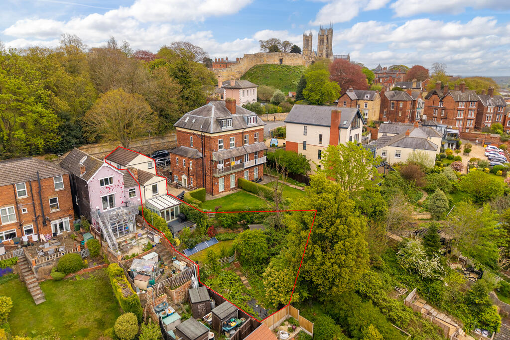 Main image of property: Vista Cottage, Carline Road, Lincoln, Lincolnshire, LN1 1HG