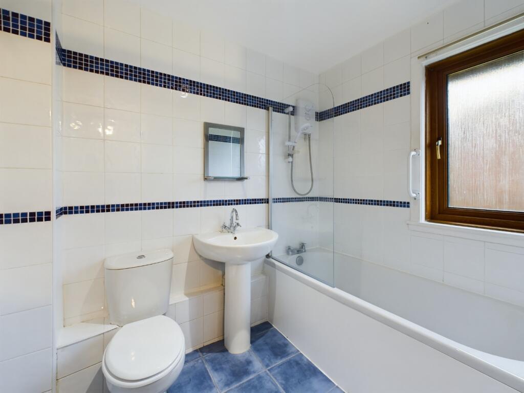 House in Paisley - More