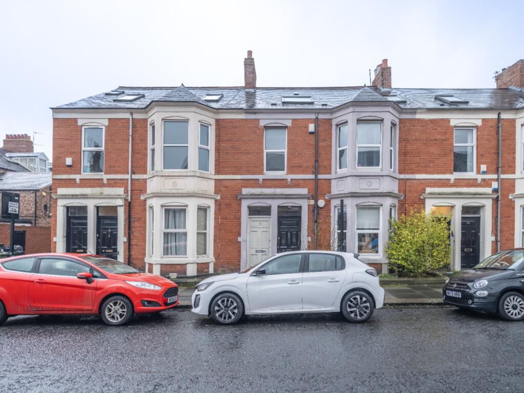 3 bedroom ground floor flat for rent