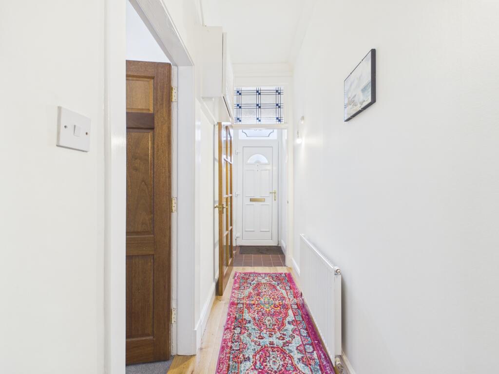 Apartment in Motherwell, North Lanarkshire - View 2