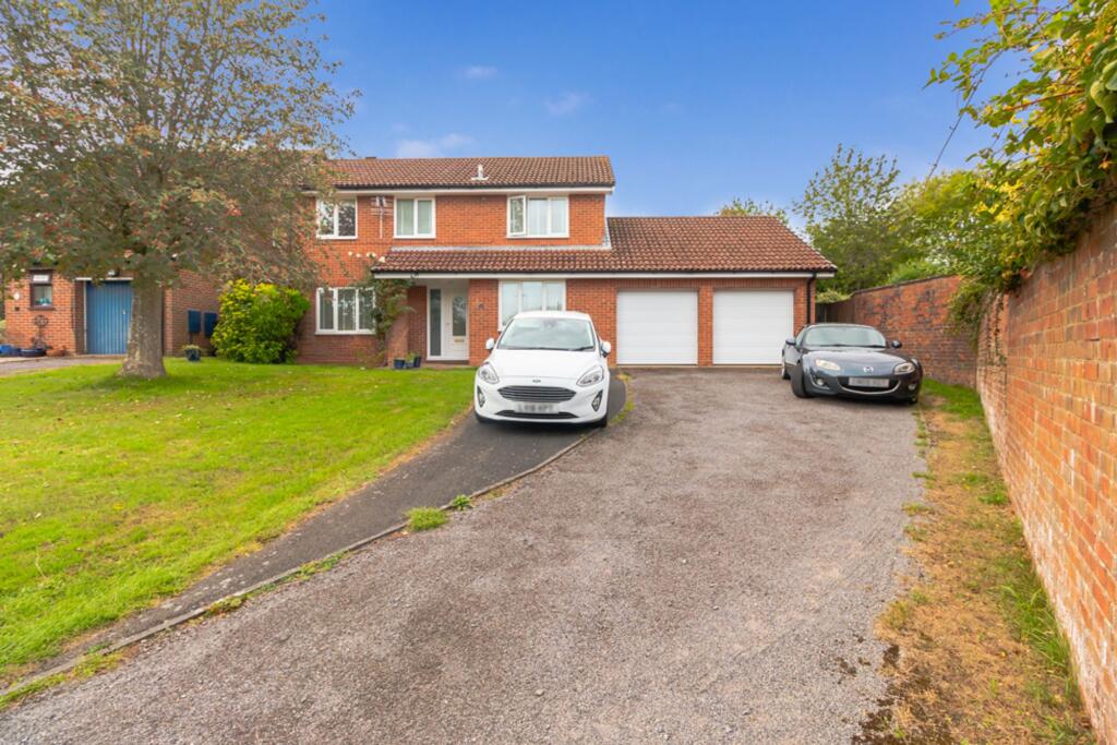 Main image of property: Tainters Brook, Uckfield, TN22