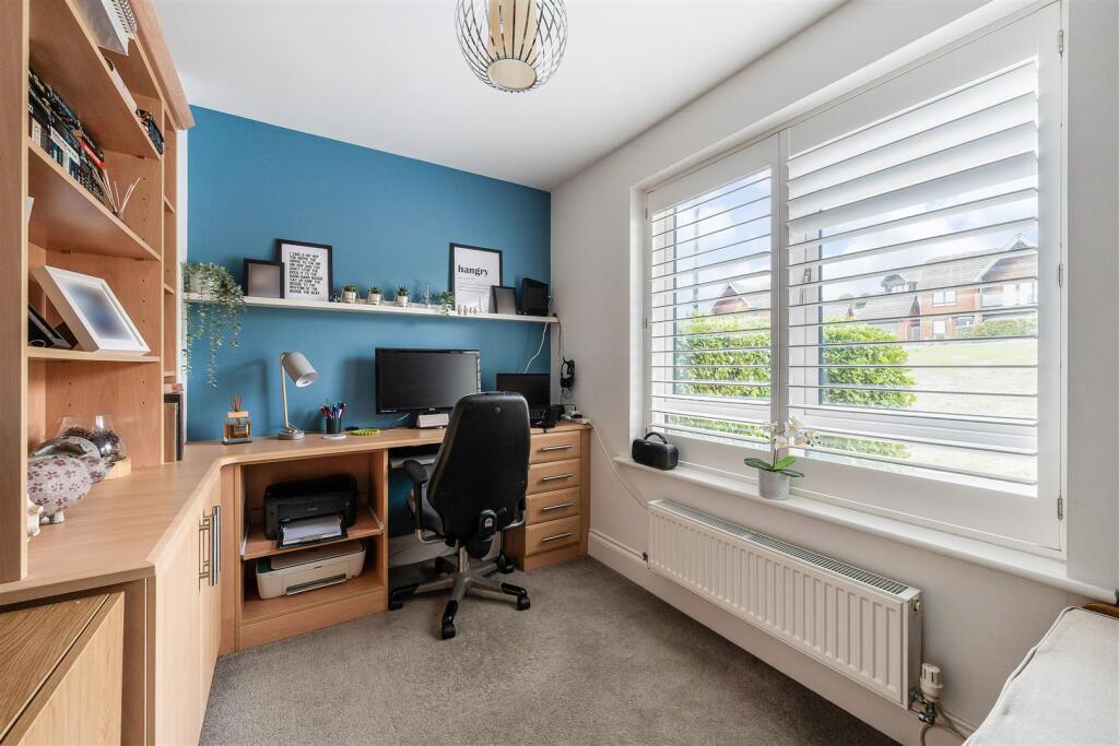House in Havant, Hampshire - View 5