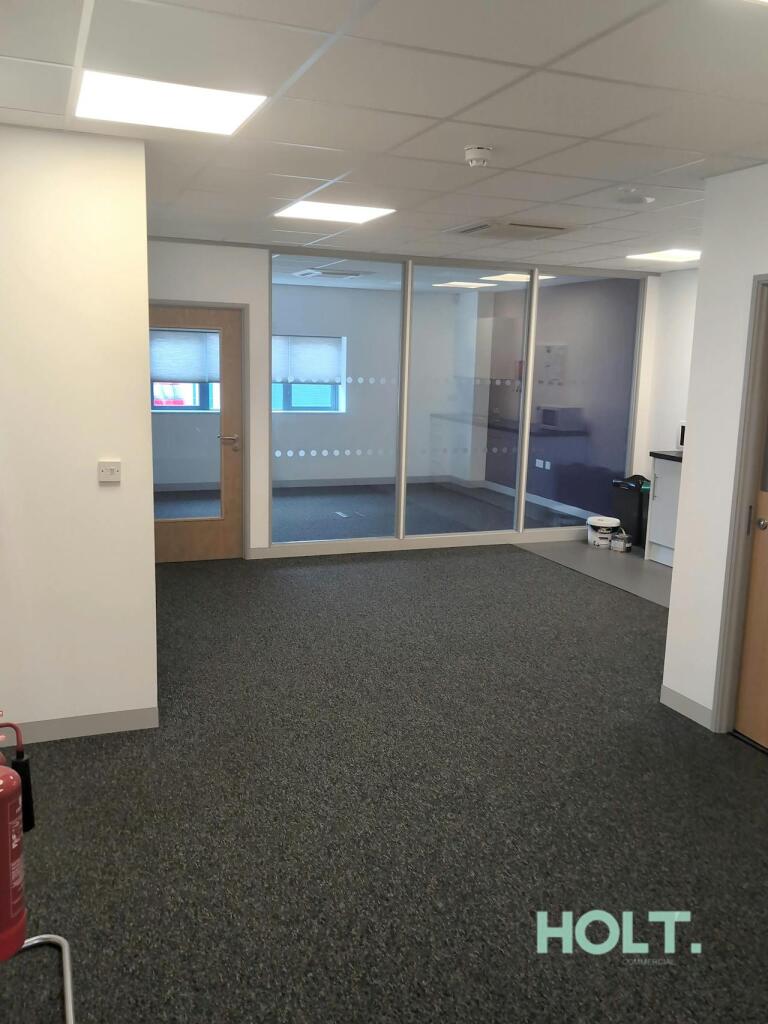 Landing and kitchenette area.jpeg