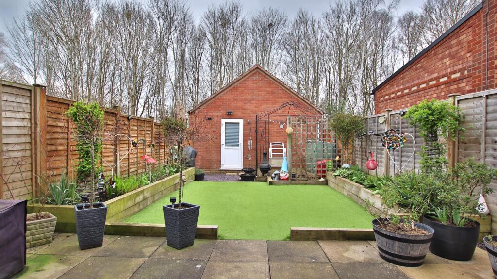 House in Tewkesbury, Wheatpieces - View 2