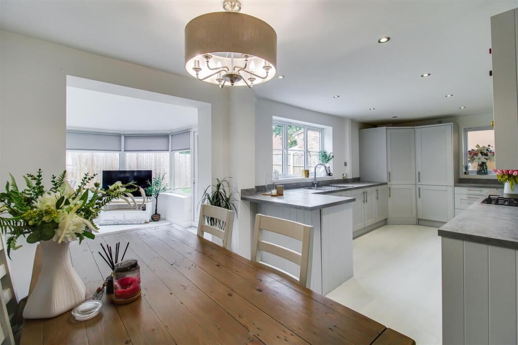 House in Wakefield - View 2