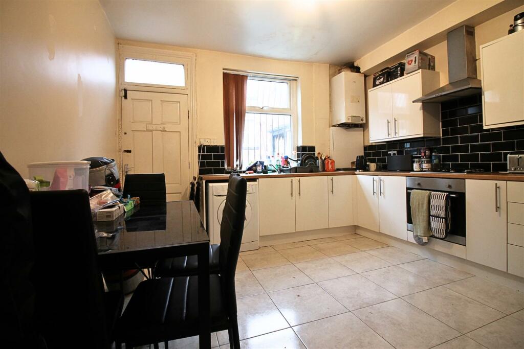 Royal Park Road, Hyde Park, Leeds – pohled 3