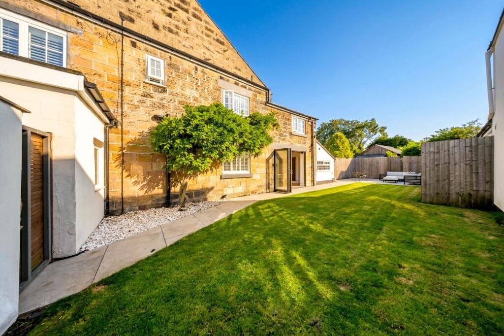 Smithy Lane, Aughton, L39 photo 4