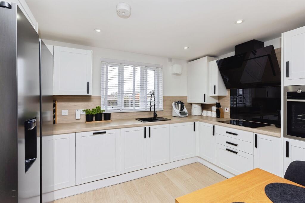 Additional image 5 of Dunsford Avenue, Bradford