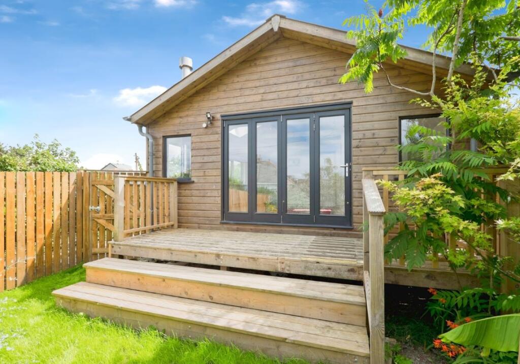 Main image of property: Shearwater, Sea Lane, Hayle, Cornwall, TR27 4LQ