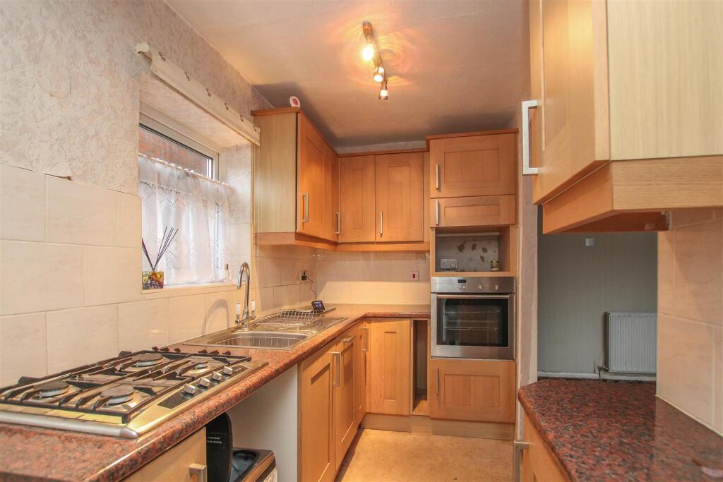 Ingrave Road, Brentwood photo 4