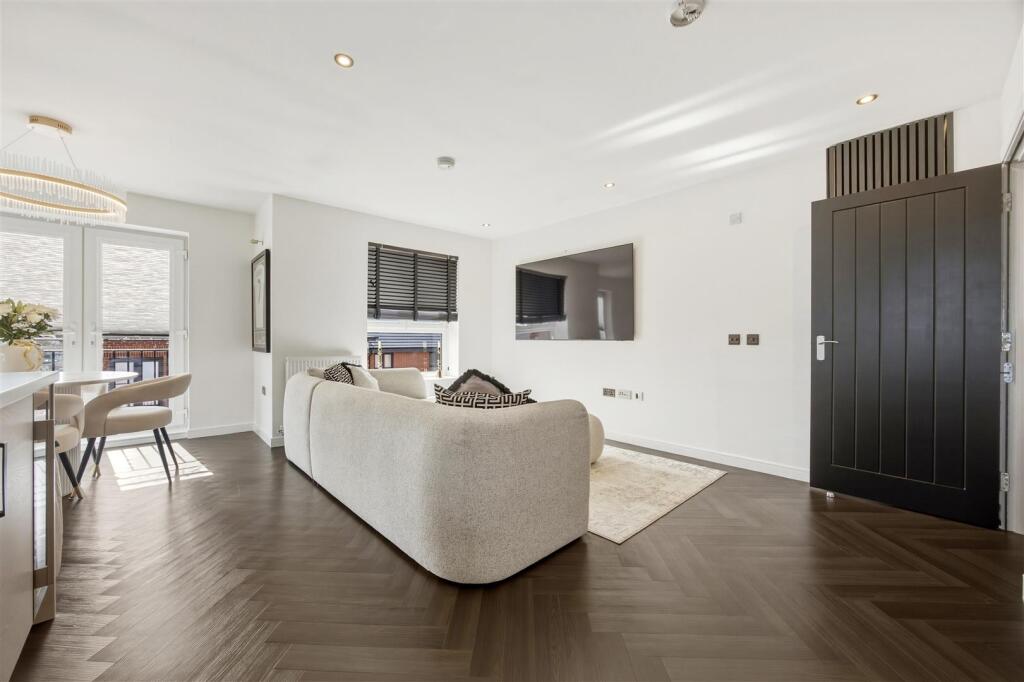 Apartment in Glasgow - More