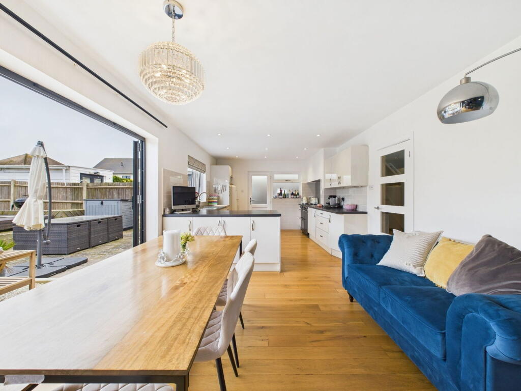 House in Worthing, West Sussex - View 5