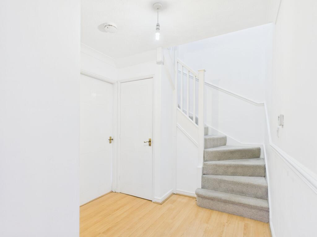 17 Beckside, Norton, Malton, YO17 8AR photo 4