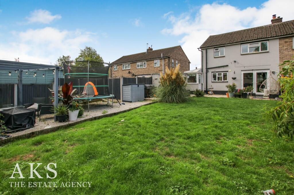 Ivy Close, Willington, DE65 photo 4