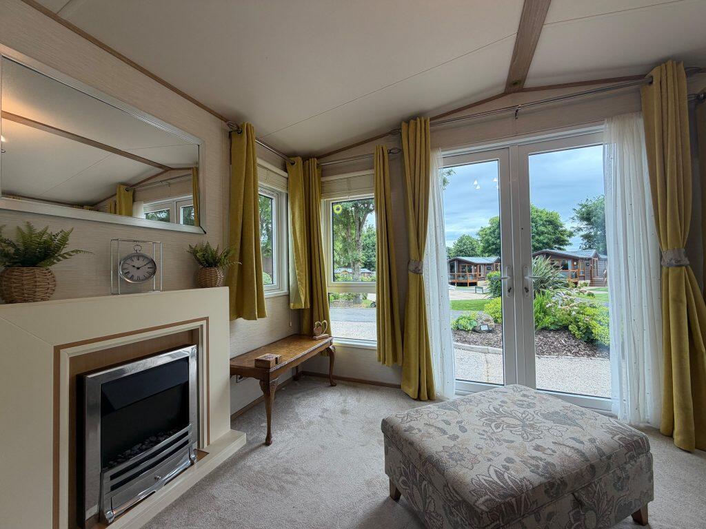 2-bed caravan on Chantry Country and Leisure Park – Yorkshire, £54,995