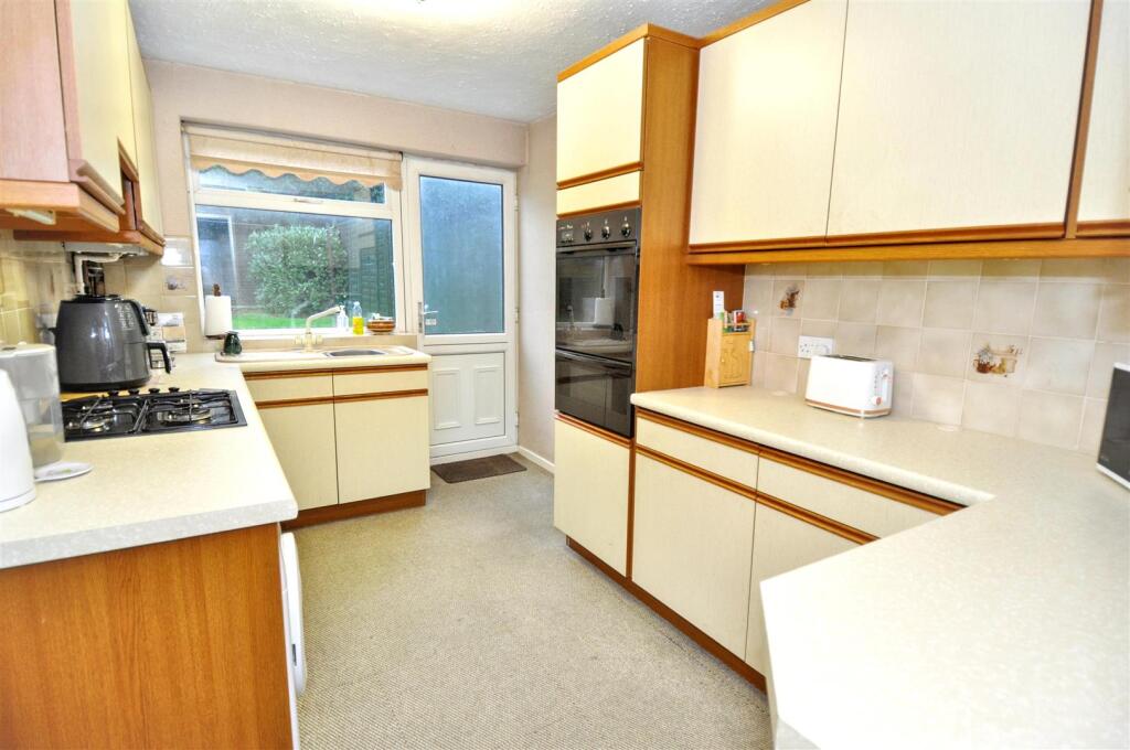 Conway Drive, Shepshed, Loughborough photo 3