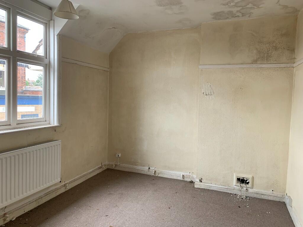 Town Street, Pinxton, NG16 - More
