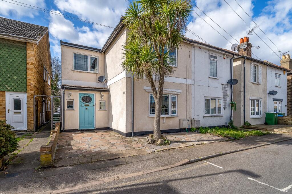 Main image of property: Pinnacle Hill, Bexleyheath, DA7