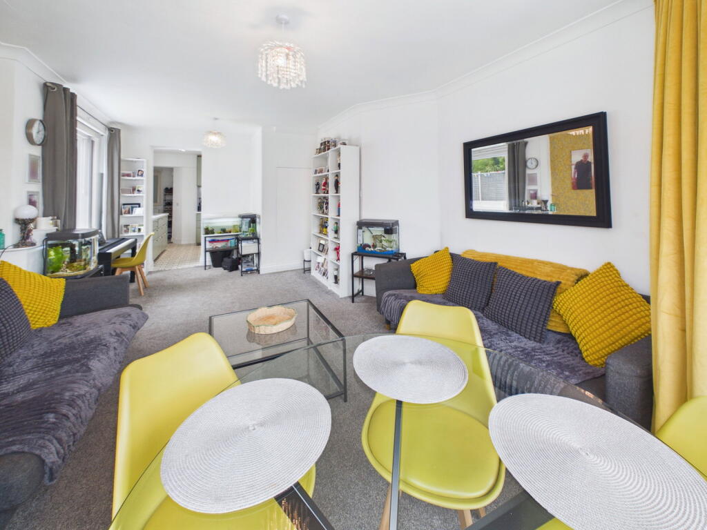 House in Torquay - More