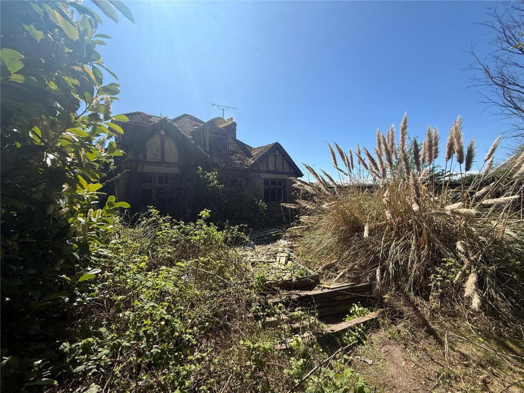 Main image of property: Montrose, Sutton Road,, Langley, ME17