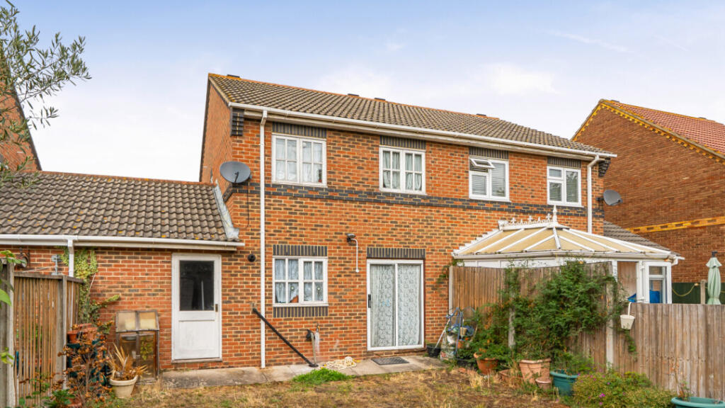 Great Galley Close, Barking, IG11 0XL photo 4