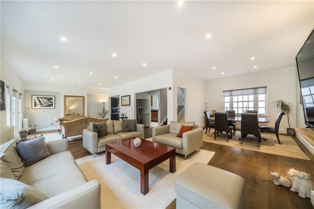 Main image of property: Eaton Mews North, Belgarvia