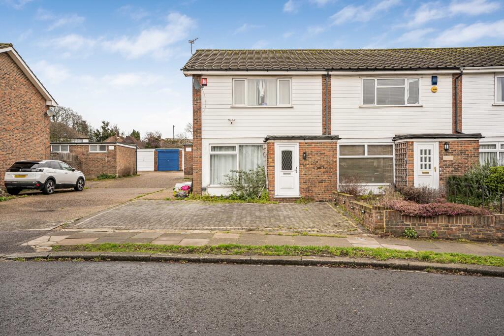 Main image of property: Oakwood Crescent, London, N21