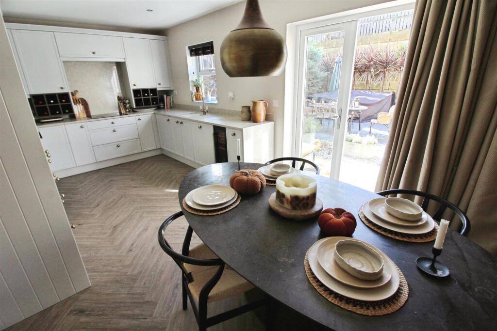 House in Leeds - View 2