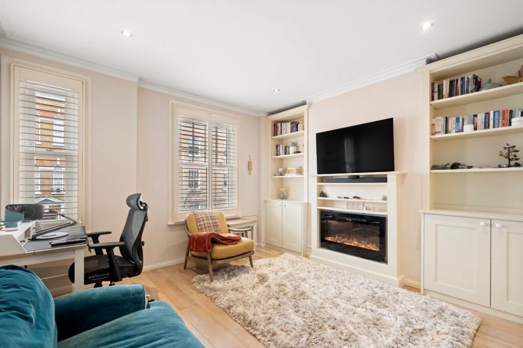 Apartment in London - View 2