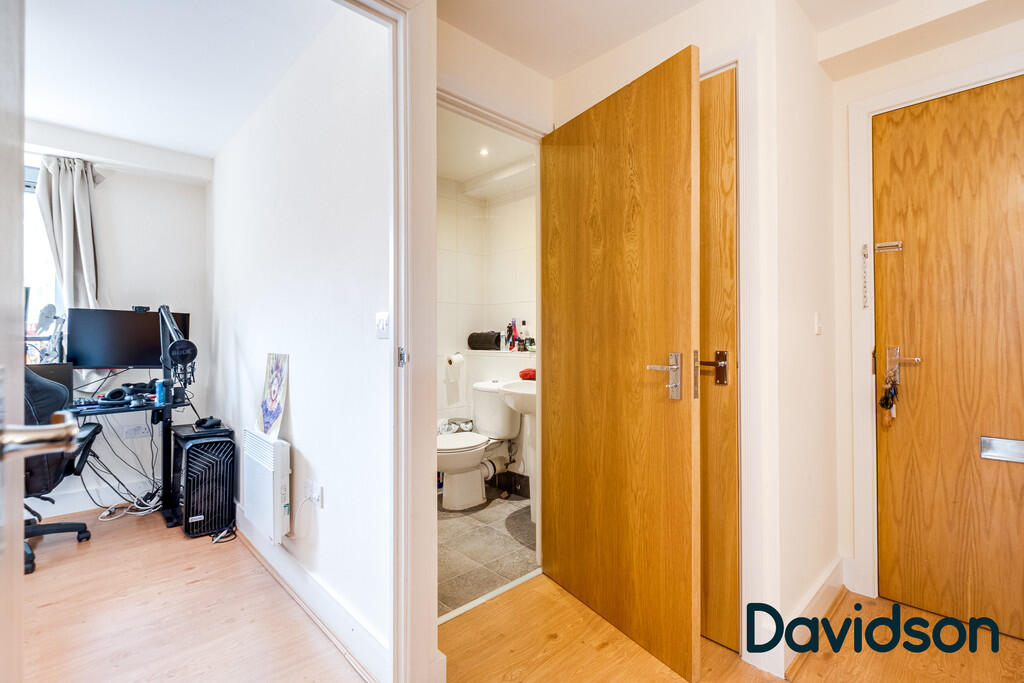 Apartment in Birmingham, Calthorpe Fields - More