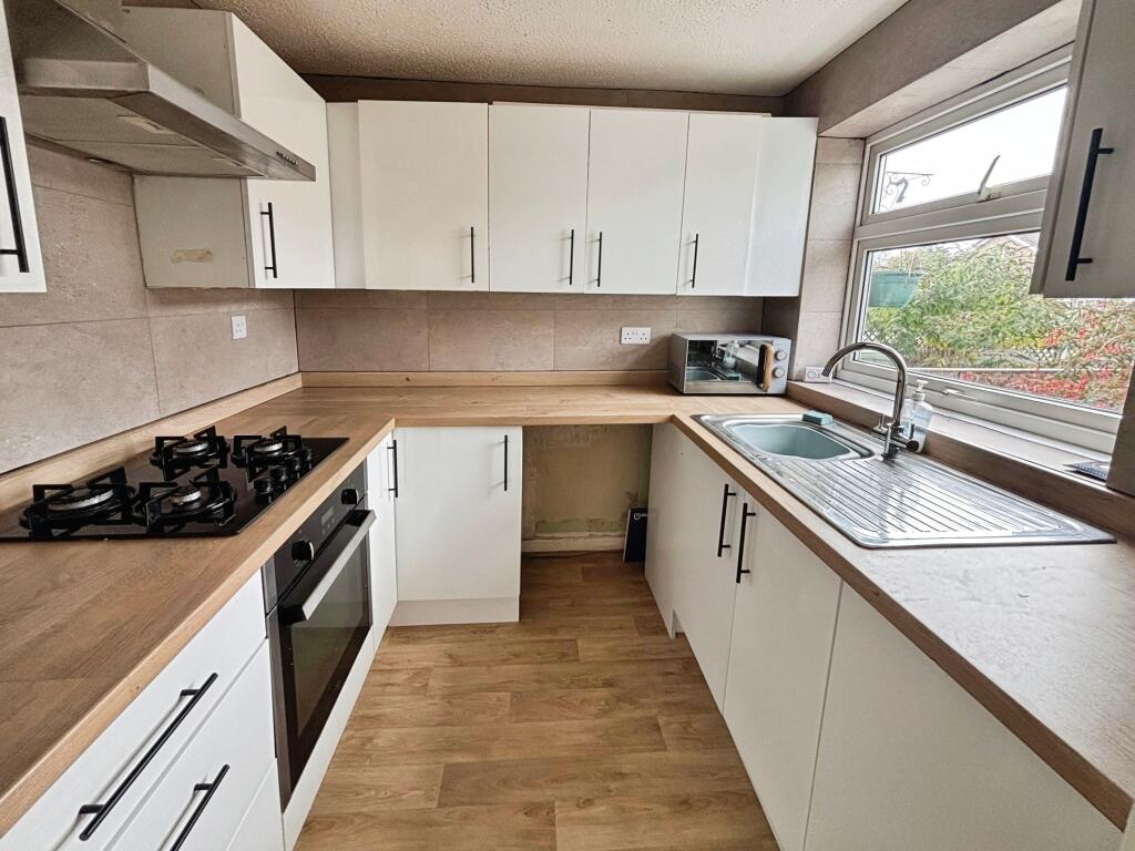 House in Lincoln - View 2