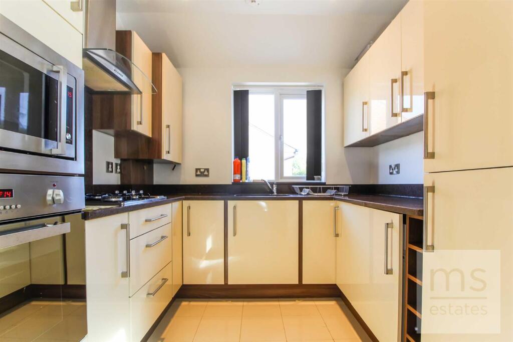 Main image of property: £165pppw Lenton Boulevard, Lenton, Nottingham