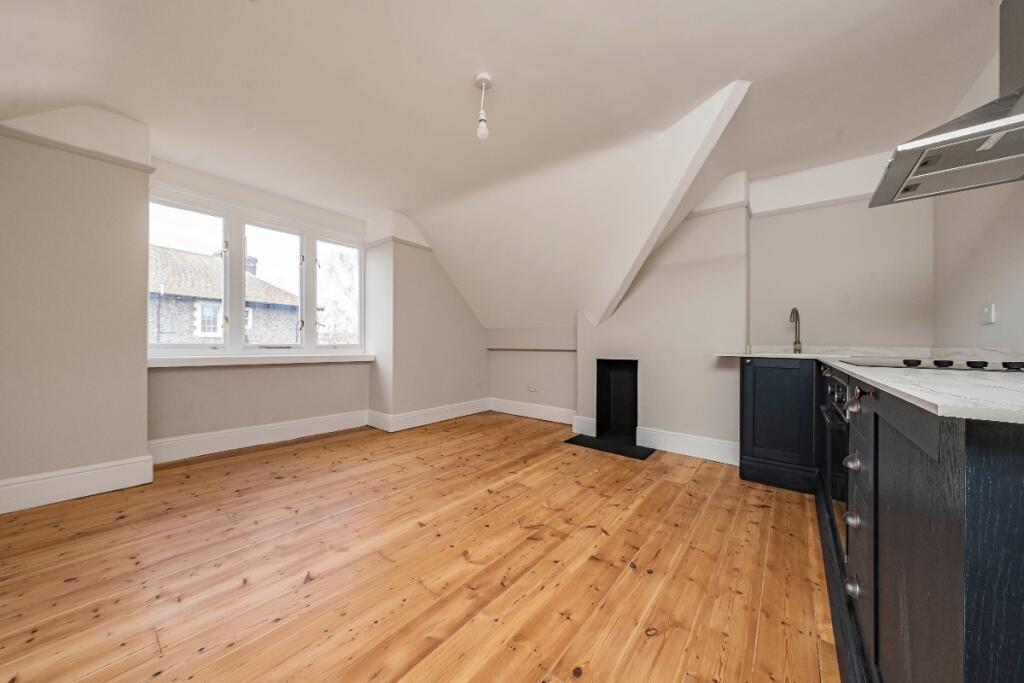 Main image of property: Worple Road, Epsom, Surrey, KT18 5EP