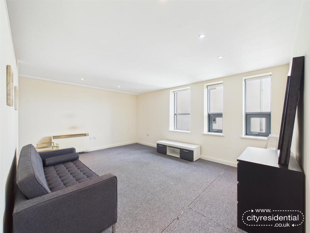 Apartment in Liverpool - View 4