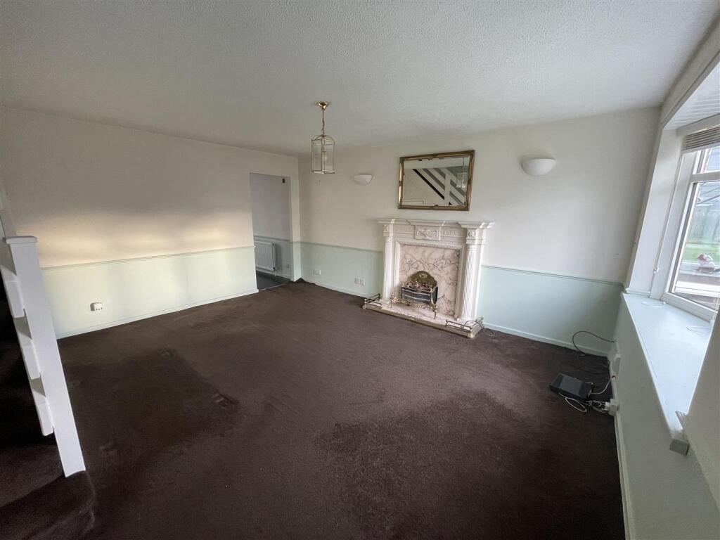Walden Close, Ouston, Chester Le Street photo 2