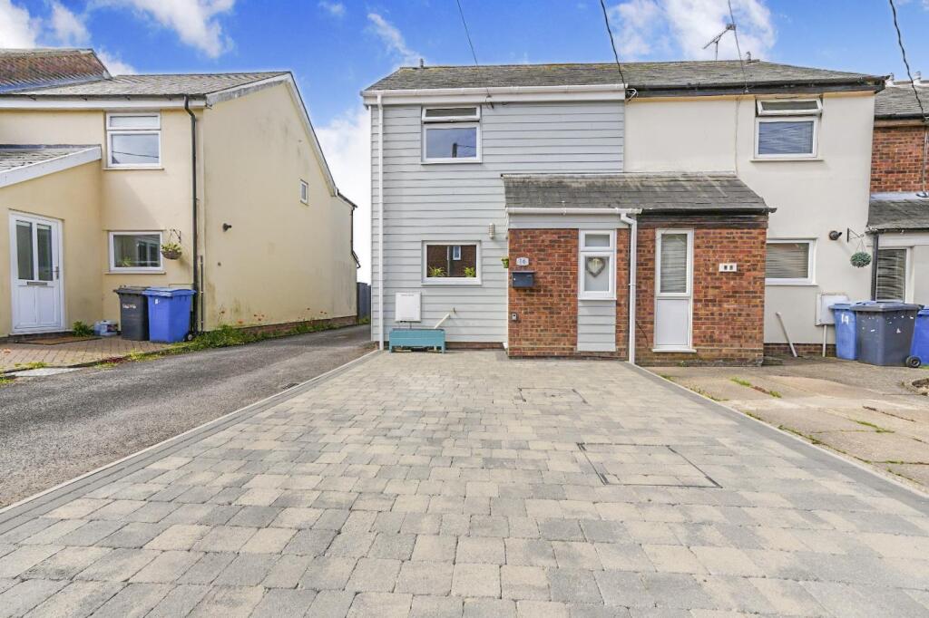 Main image of property: New Cut, Hadleigh