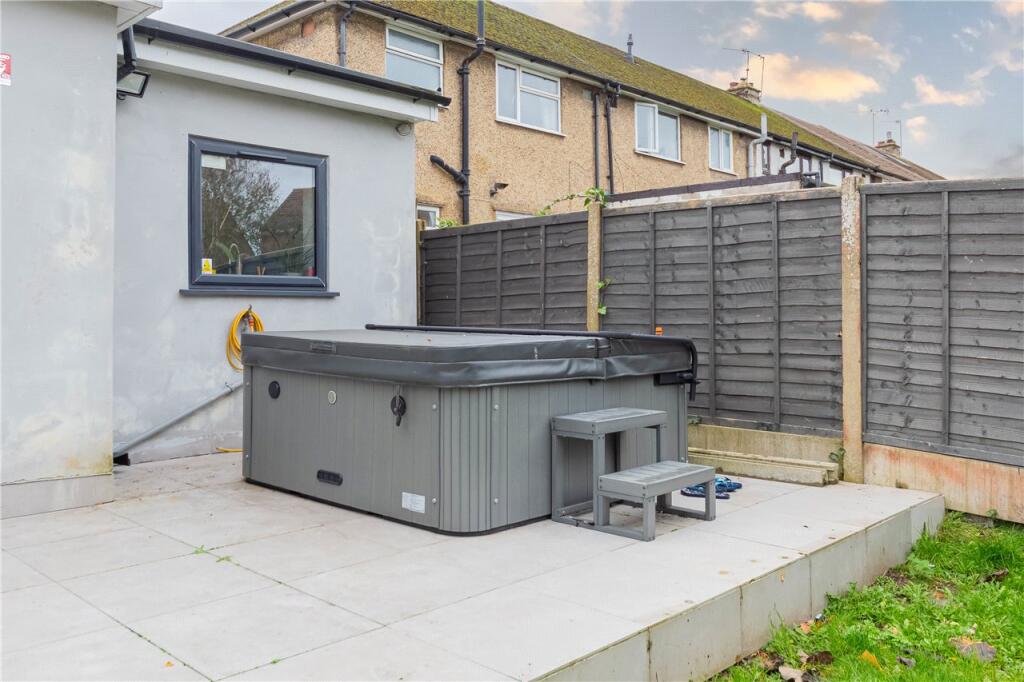 Additional image 13 of Peters Avenue, London Colney, St. Albans, AL2