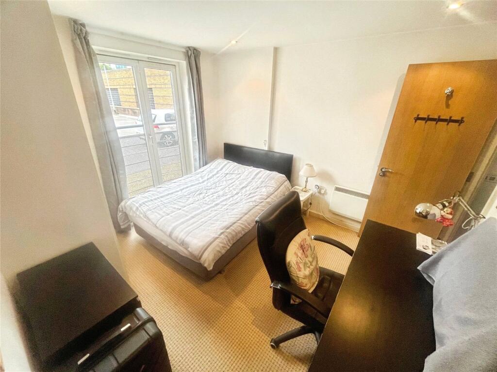 Apartment in Coventry, Cheylesmore - More