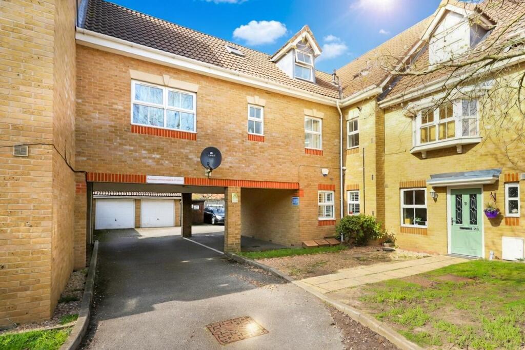 Main image of property: Morton Close, Hillingdon, UB8