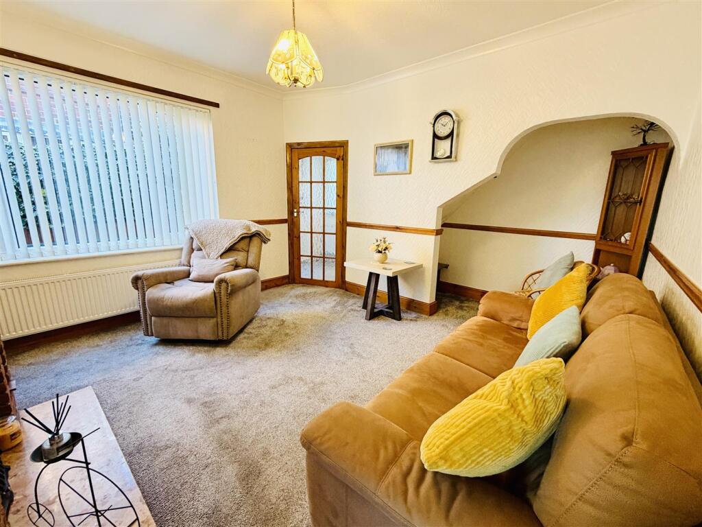 House in Goole, East Riding of Yorkshire - More