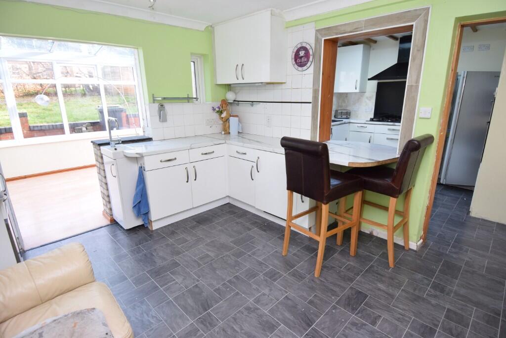 Devereux Road, Amesbury, SP4 7NS photo 2