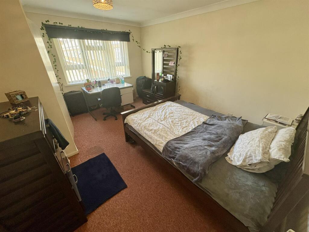 Apartment in Portsmouth, Somers Town - More