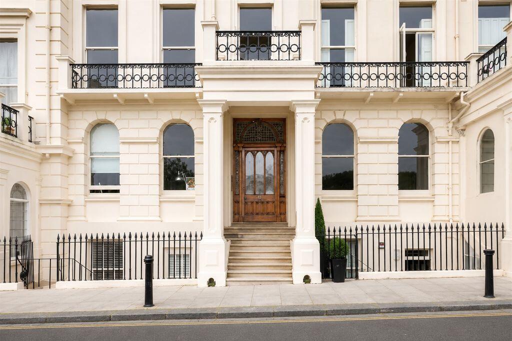 Apartment in Brighton - View 2