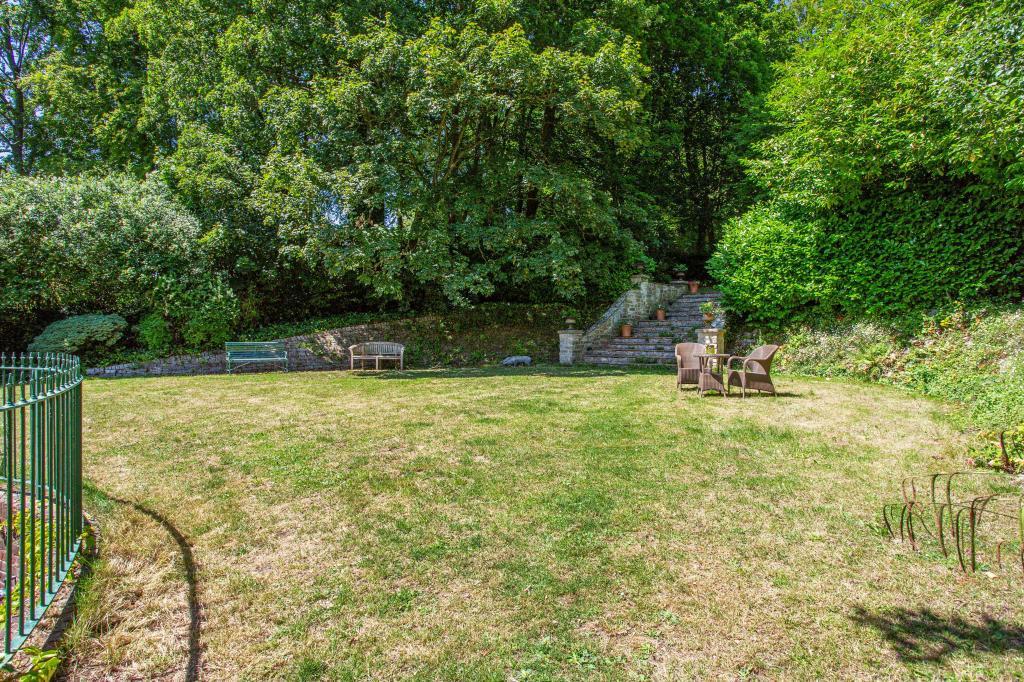 Medstead Road, Beech, GU34 - View 4