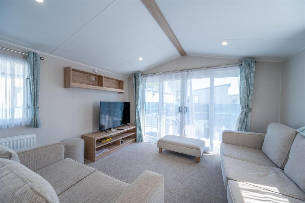 Havant Road, Hayling Island - View 2