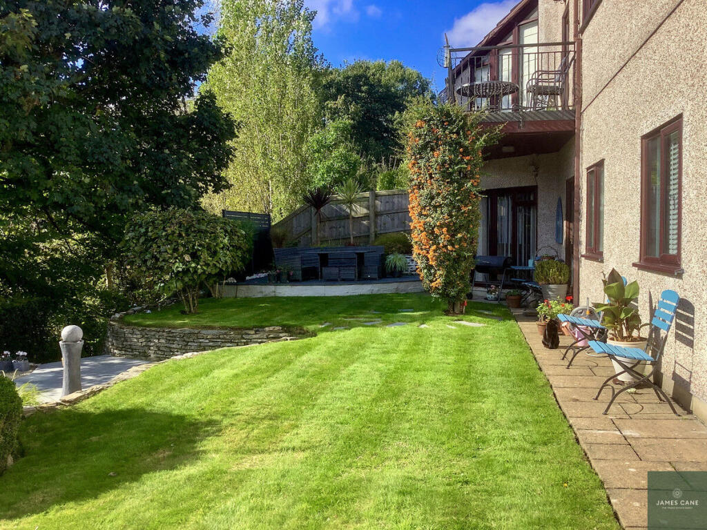 House in Truro, Newham - View 4