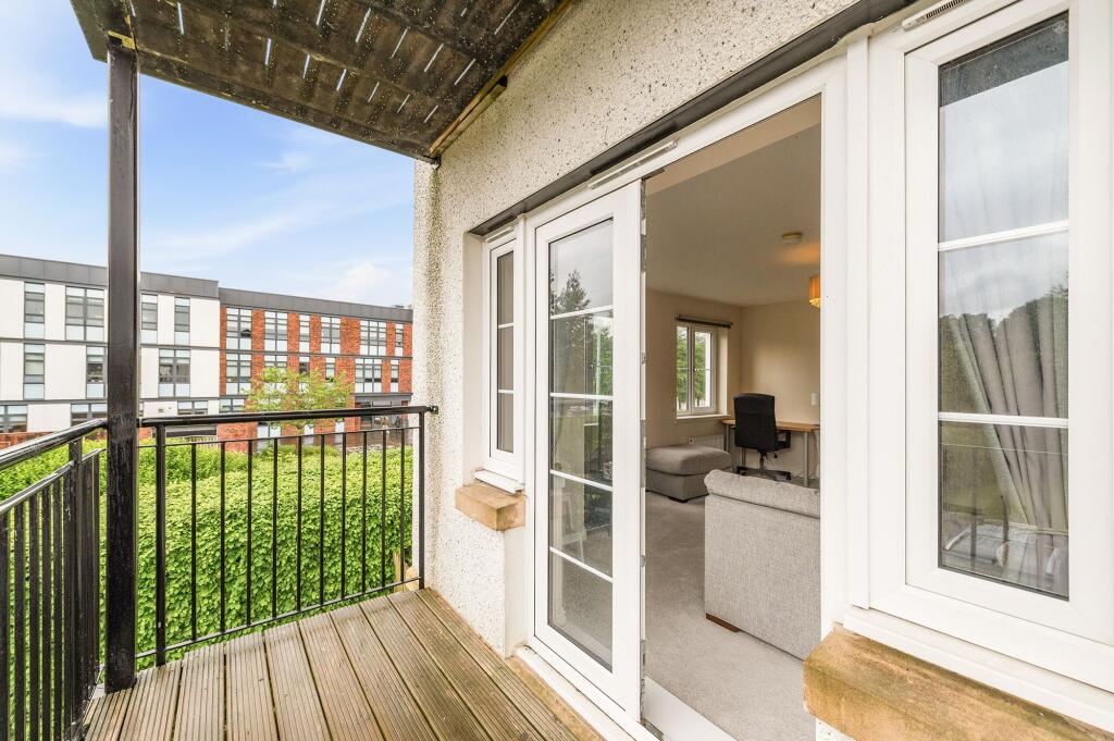 Apartment in Stirling - View 4